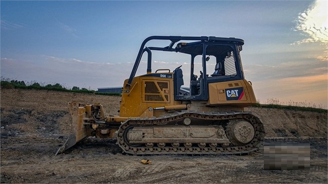 Tractores Sobre Orugas Caterpillar D6K de medio uso en venta Ref.: 1623448283300061 No. 2