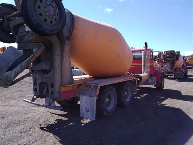 Mezcladoras De Concreto Peterbilt 357 en buenas condiciones Ref.: 1624039951080284 No. 3