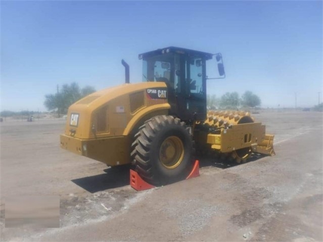 Compactadoras Suelos Y Rellenos Caterpillar CP56 usada Ref.: 1624044515480008 No. 4