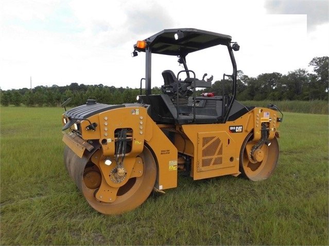 Compactadora Vibratoria Caterpillar CB10 de bajo costo Ref.: 1624305949445467 No. 4