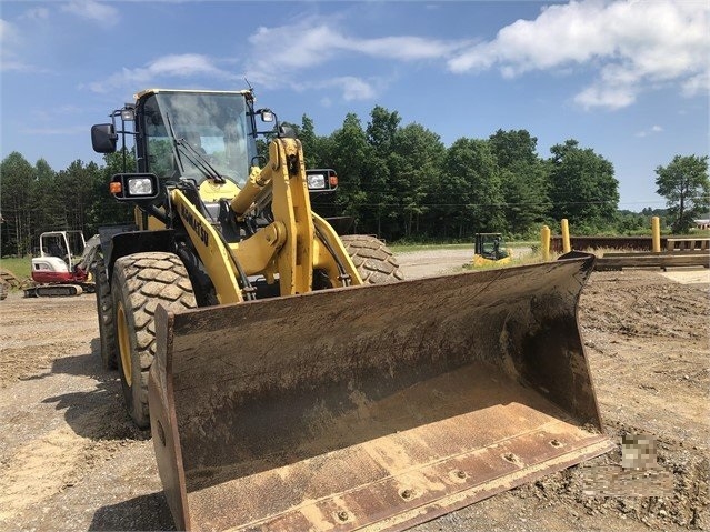 Cargadoras Sobre Ruedas Komatsu WA270