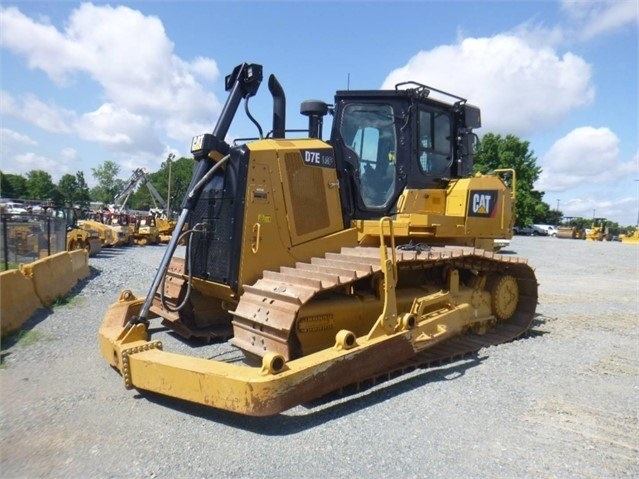 Dozers/tracks Caterpillar D7E