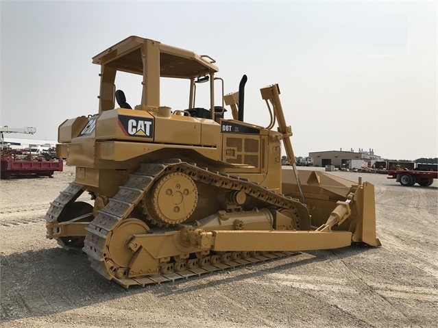 Tractores Sobre Orugas Caterpillar D6T en venta Ref.: 1627079790678268 No. 3