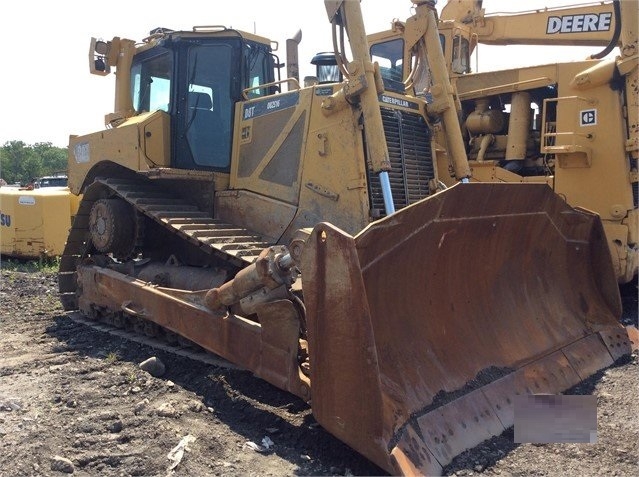 Dozers/tracks Caterpillar D8T