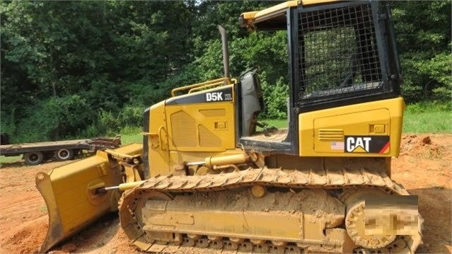 Dozers/tracks Caterpillar D5K