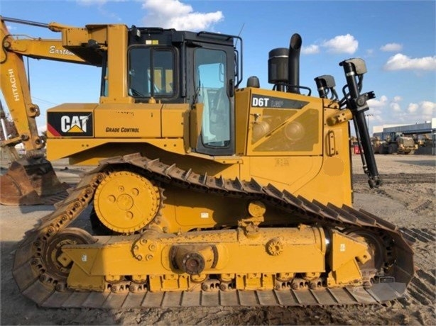 Tractores Sobre Orugas Caterpillar D6T usada Ref.: 1628795409906389 No. 3