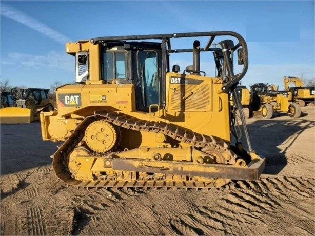 Tractores Sobre Orugas Caterpillar D6T de importacion a la venta Ref.: 1629419980605952 No. 3