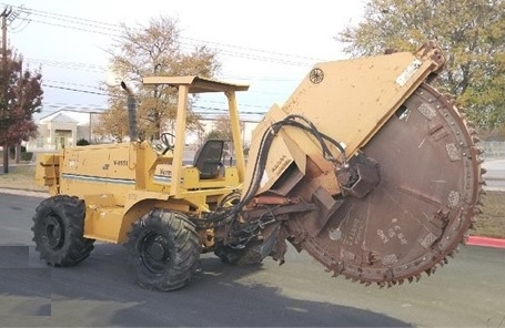 Trencher Vermeer V8550