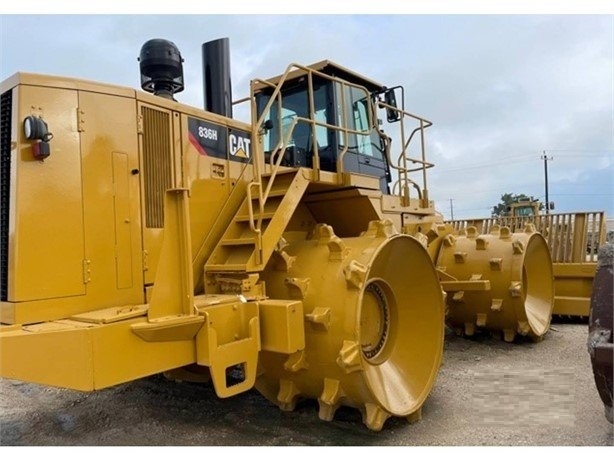 Compactadoras Suelos Y Rellenos Caterpillar 836 usada a buen prec Ref.: 1633564475537618 No. 3