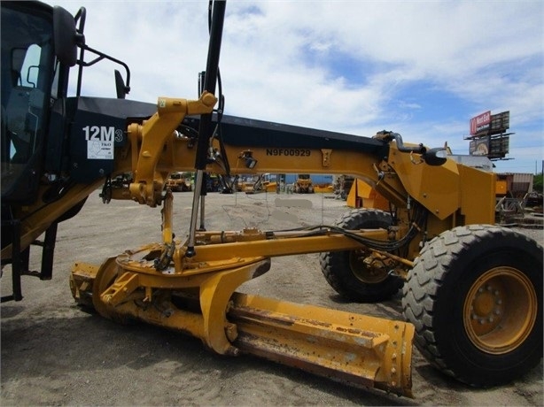 Motoconformadoras Caterpillar 12M de medio uso en venta Ref.: 1634743152479810 No. 3