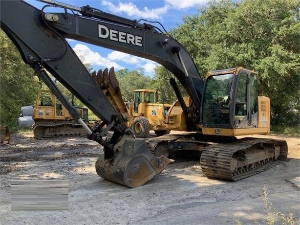 Hydraulic Excavator Deere 225D