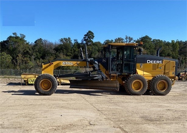 Motoconformadoras Deere 670G seminueva en perfecto estado Ref.: 1636665260003980 No. 2