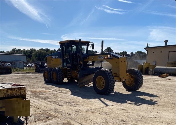 Motoconformadoras Deere 670G seminueva en perfecto estado Ref.: 1636665260003980 No. 3