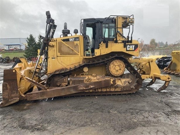 Dozers/tracks Caterpillar D6T