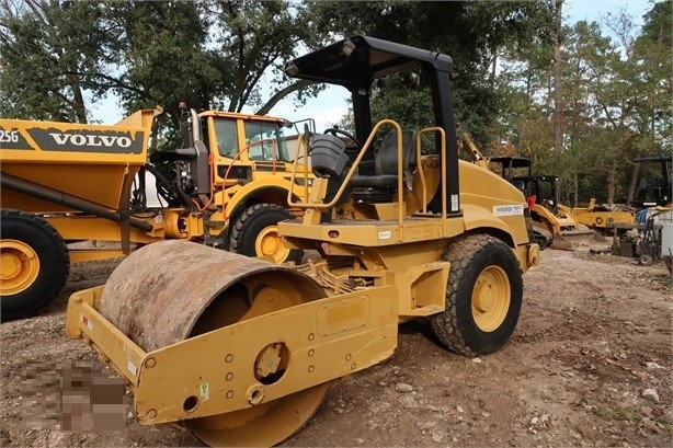 Compactadora Vibratoria Caterpillar CS-433E