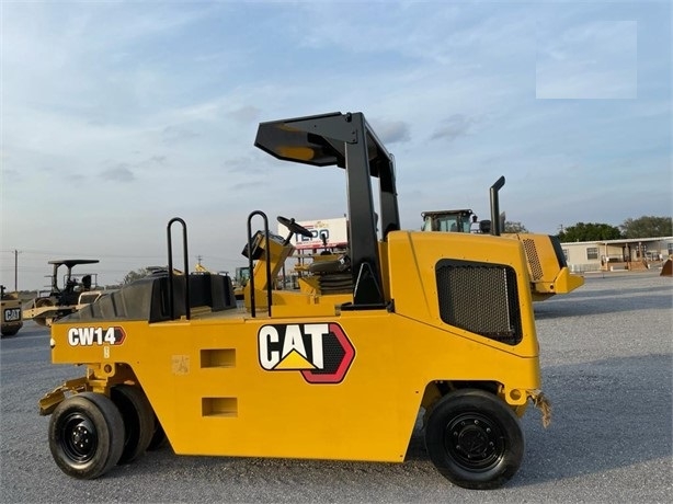 Compactadora Con Llantas Caterpillar CW14 en optimas condiciones Ref.: 1644864479277192 No. 3