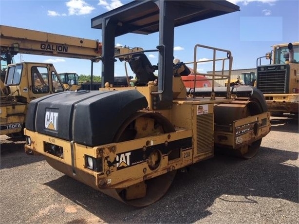 Compactadora Vibratoria Caterpillar CB-634C usada en buen estado Ref.: 1647373142386704 No. 2