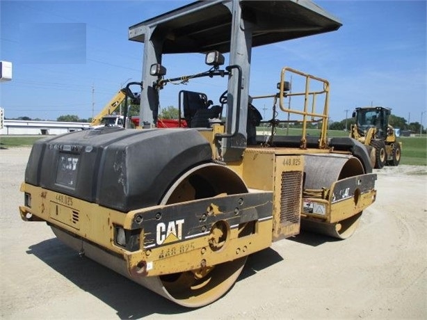 Compactadora Vibratoria Caterpillar CB-634D seminueva en perfecto Ref.: 1647374114417094 No. 4