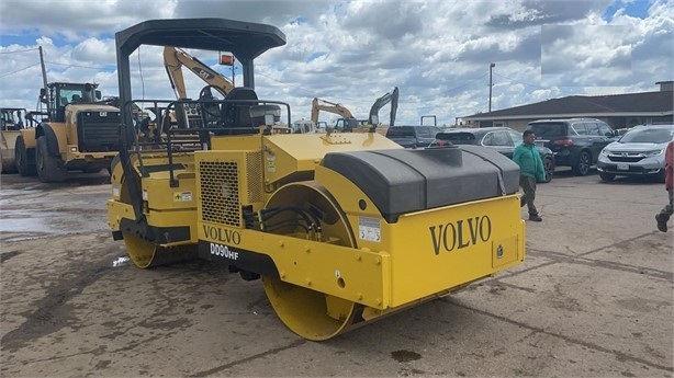 Compactadora Vibratoria Volvo DD90 de medio uso en venta Ref.: 1648154845515719 No. 2