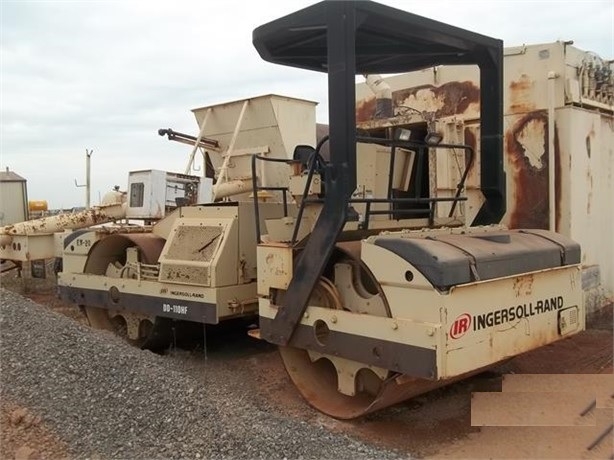 Compactadora Vibratoria Ingersoll-rand DD110