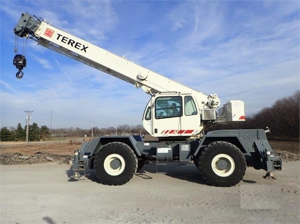 Cranes Terex RT335