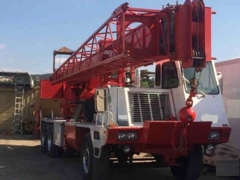 Cranes Terex T340