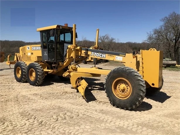 Motoconformadoras Deere 770CH de medio uso en venta Ref.: 1654719783081731 No. 3