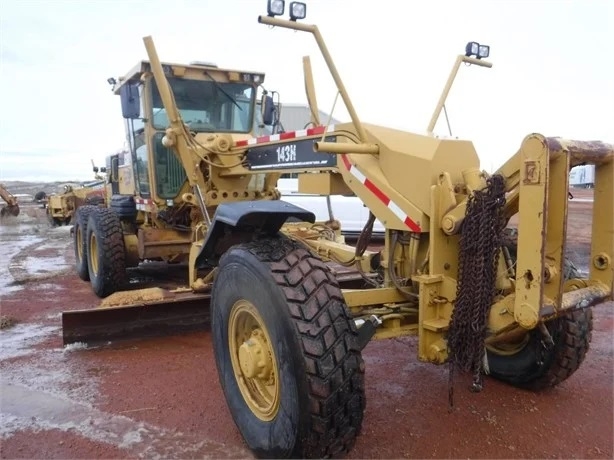 Motoconformadoras Caterpillar 143H de medio uso en venta Ref.: 1655751346804829 No. 3