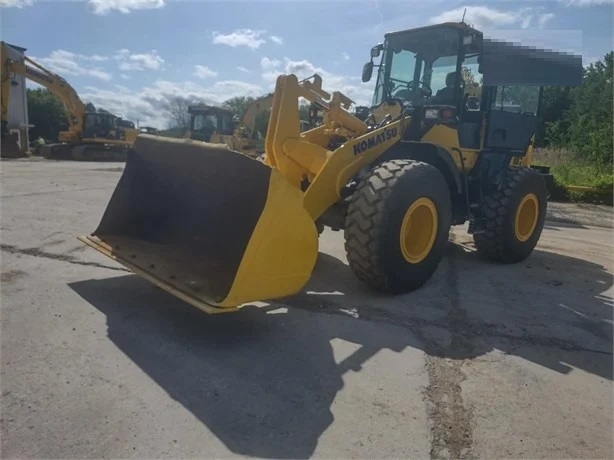 Cargadoras Sobre Ruedas Komatsu WA200 seminueva en venta Ref.: 1656033975471330 No. 3