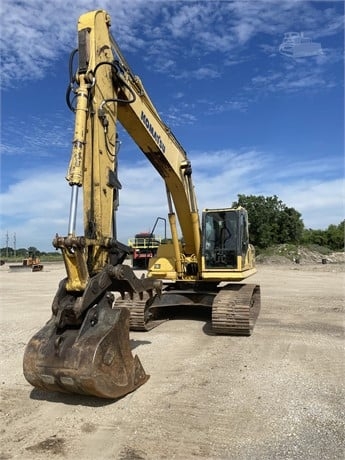 Excavadoras Hidraulicas Komatsu PC200 L en venta, usada Ref.: 1656708243286199 No. 4