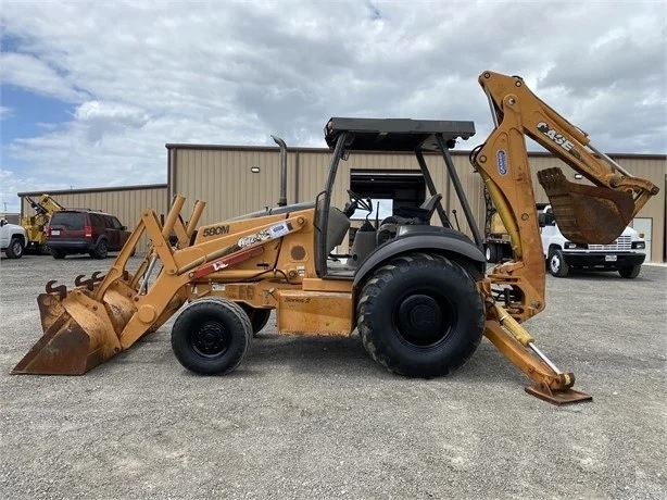 Backhoe Loaders Case 580M