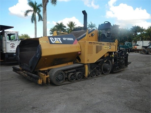 Pavers Caterpillar AP-1055E