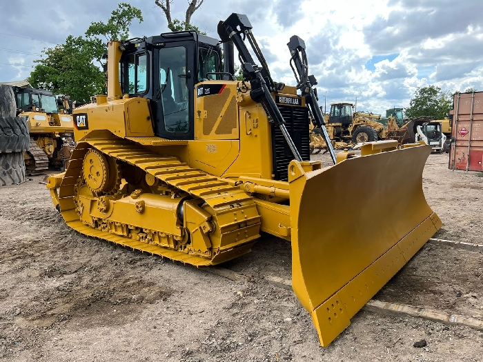 Dozers/tracks Caterpillar D6T