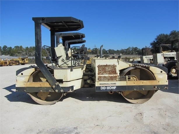 Compactadora Vibratoria Ingersoll-rand DD110HF