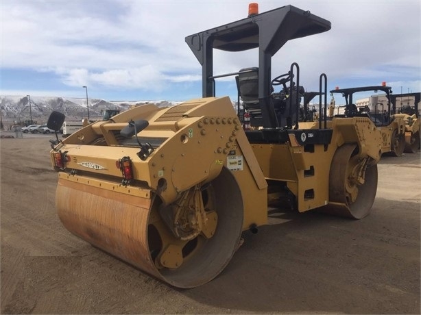 Compactadora Vibratoria Caterpillar CB64 importada en buenas cond Ref.: 1662060157658413 No. 3