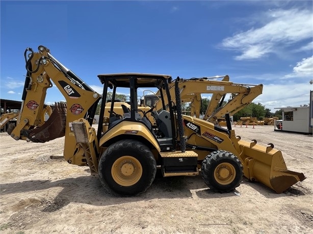 Retroexcavadoras Caterpillar 420F de medio uso en venta Ref.: 1664825038969940 No. 2