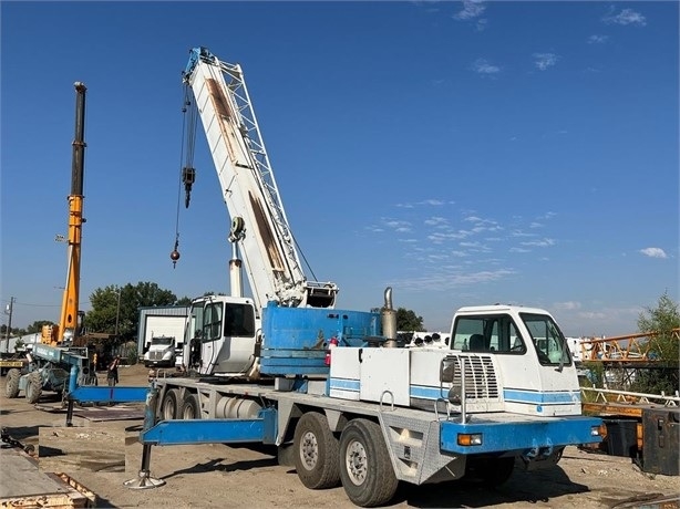 Cranes Terex T560