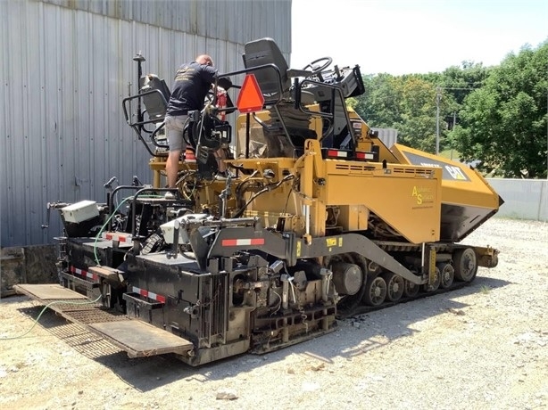 Pavers Caterpillar AP-1055E