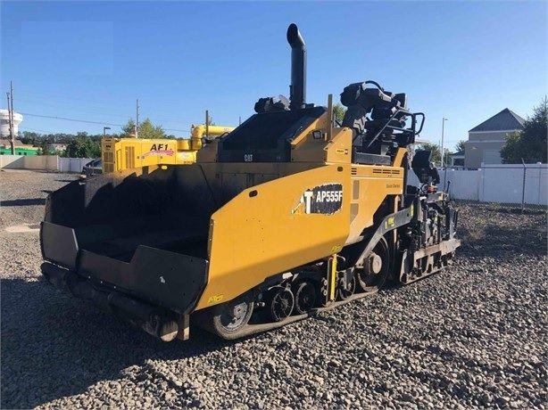 Pavimentadoras Caterpillar AP-555F