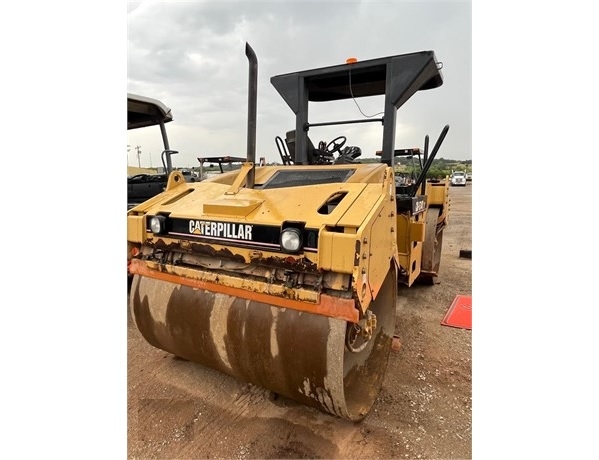 Compactadora Vibratoria Caterpillar CB-534D