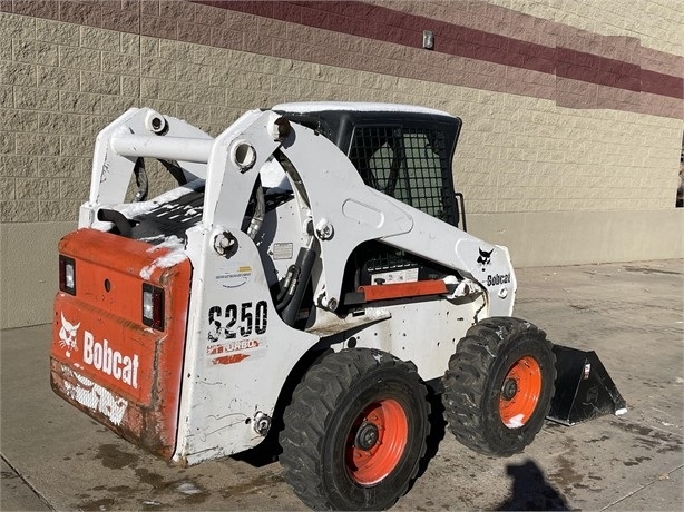 Minicargadores Bobcat S250 de bajo costo Ref.: 1674151913687972 No. 3