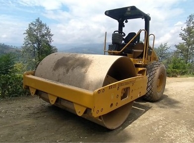 Compactadora Vibratoria Caterpillar CS-533E usada en buen estado Ref.: 1674504280039901 No. 2