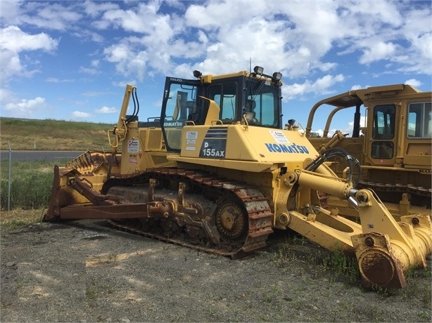 Tractores Sobre Orugas Komatsu D155AX de medio uso en venta Ref.: 1675363760904556 No. 2