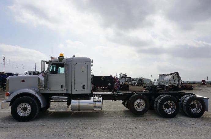 Camiones De Carga Peterbilt 367 usada a la venta Ref.: 1678467604564127 No. 3