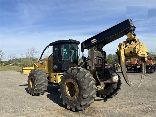 Forest Machines Caterpillar 525D