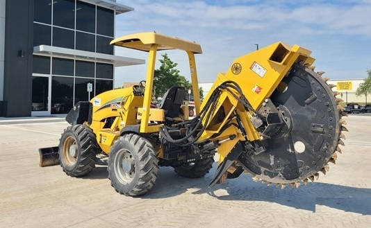 Trencher Vermeer RTX750