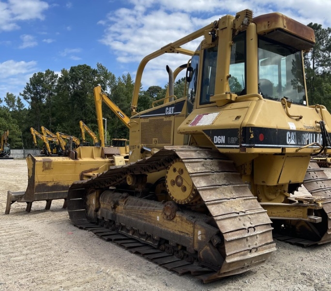 Tractores Sobre Orugas Caterpillar D6N en venta, usada Ref.: 1683650292744665 No. 2