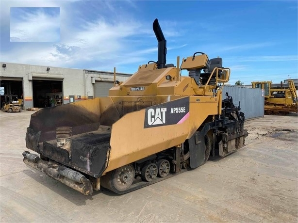 Pavers Caterpillar AP-555E