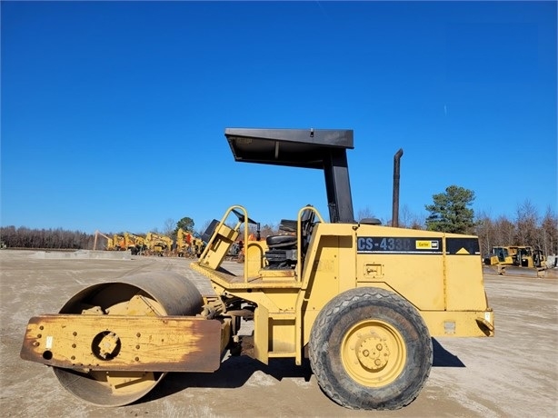 Compactadora Vibratoria Caterpillar CS-433C