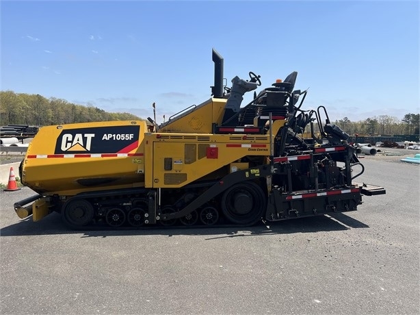 Pavers Caterpillar AP-1055F